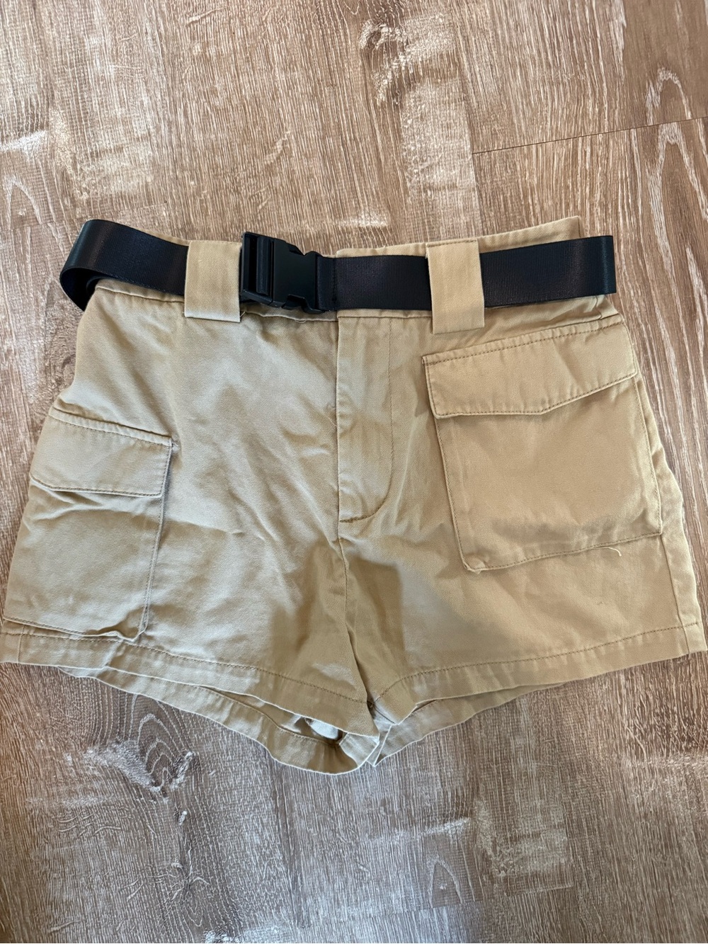 Zara TNA High Rise Khaki Belted Cargo Short